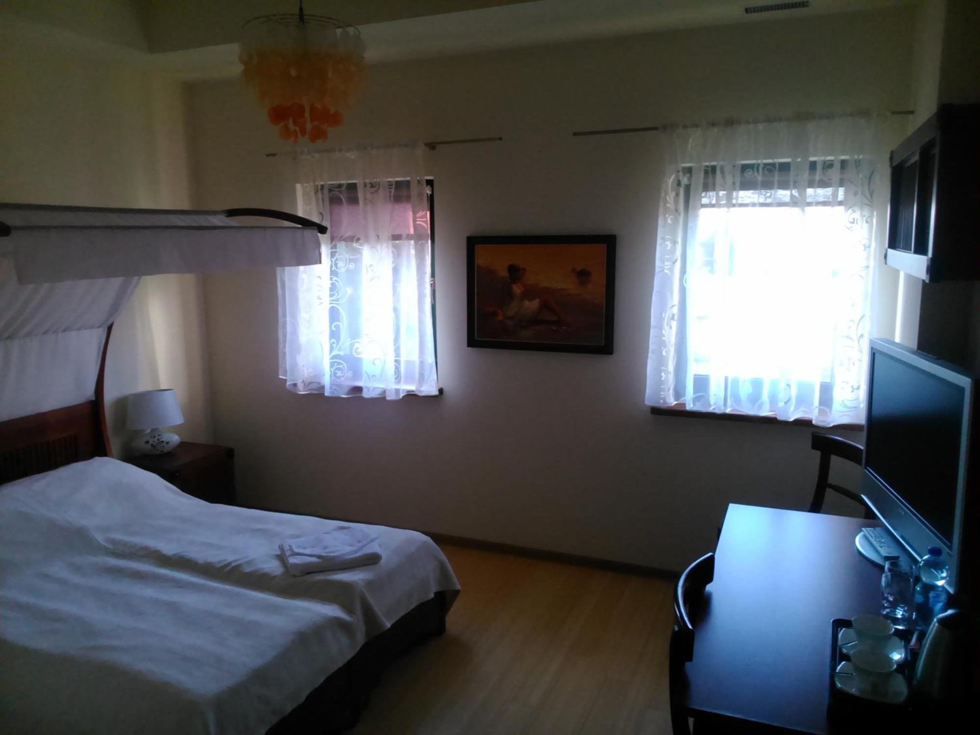 Karczma Biesiadna Bed and Breakfast Dalnia Rum bild