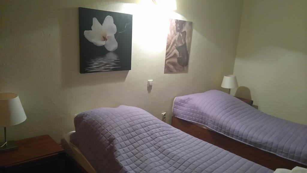 Karczma Biesiadna Bed and Breakfast Dalnia Exteriör bild