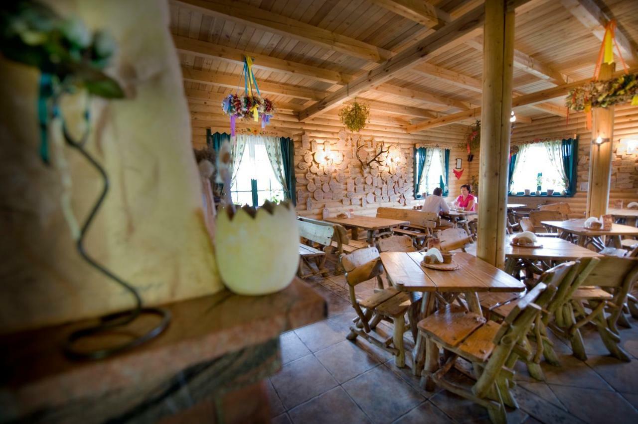Karczma Biesiadna Bed and Breakfast Dalnia Exteriör bild