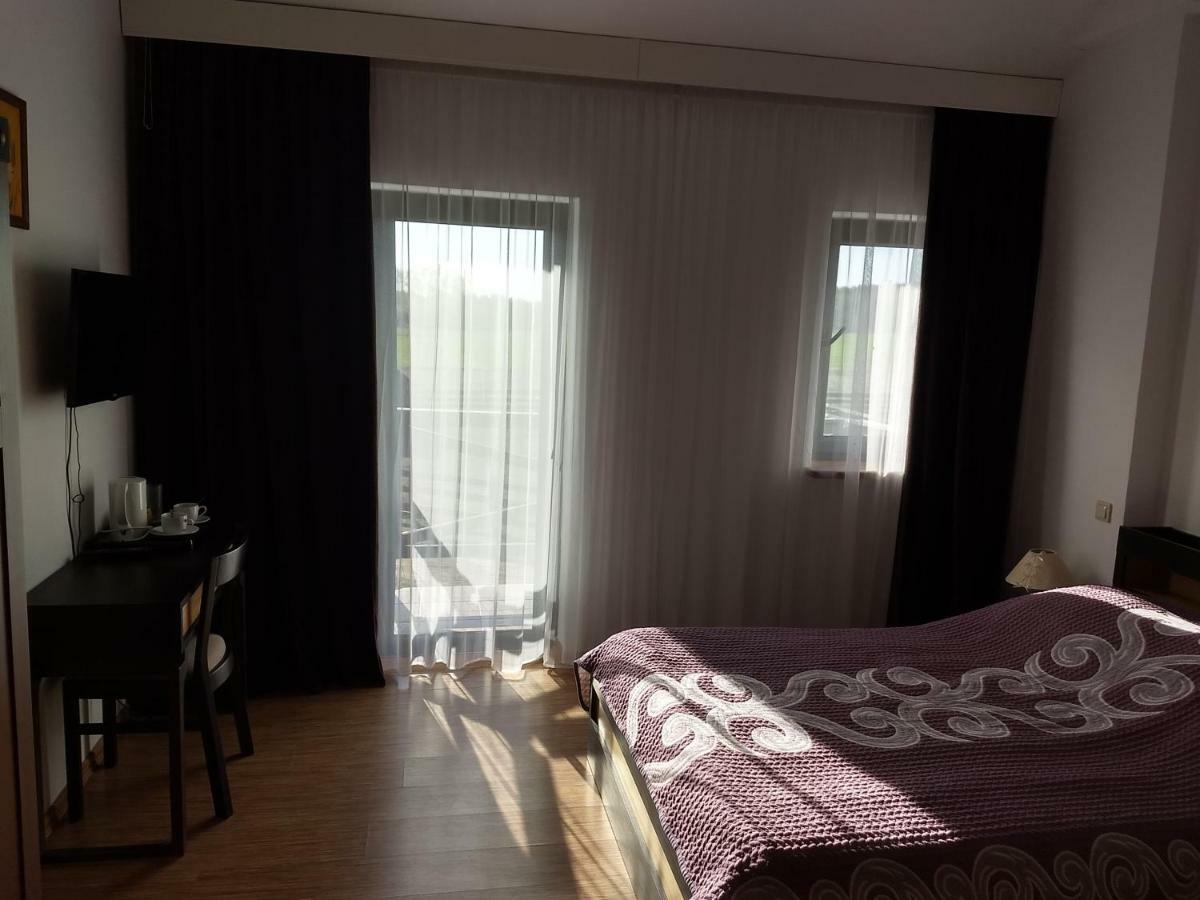 Karczma Biesiadna Bed and Breakfast Dalnia Exteriör bild